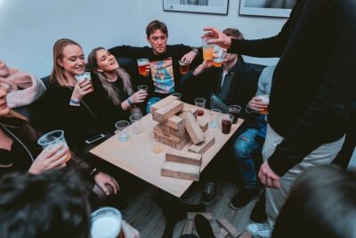 Pub Crawl + Unlimited Drinks + VIP entry + Drinking Games & Photographer - Stop 1 and the 1-Hour Open Bar: How the Night Gets Rolling