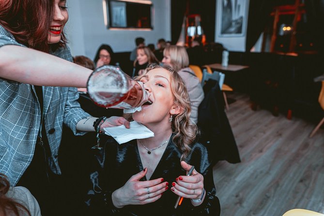 Pub Crawl + Unlimited Drinks + VIP entry + Drinking Games & Photographer - Drinking Games: The Fastest Way to Meet People