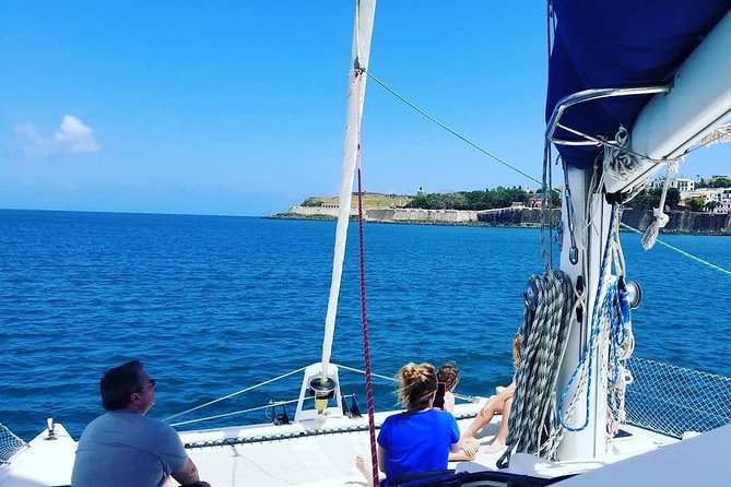 San Juan Bay Day Sail with Drinks Included - Drinks included in moderation: what you get and how to pace it