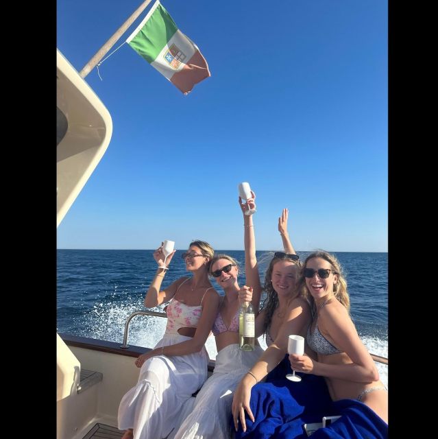 Sorrento: Luxury Private boat drinking & watching the sunset - The 2.5-hour plan: drinks, swimming, then the sky show