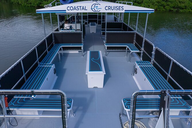 St. Pete Booze Cruise 21+ (All You Can Drink Pass Available) - The onboard vibe: music, crew energy, and the bar situation