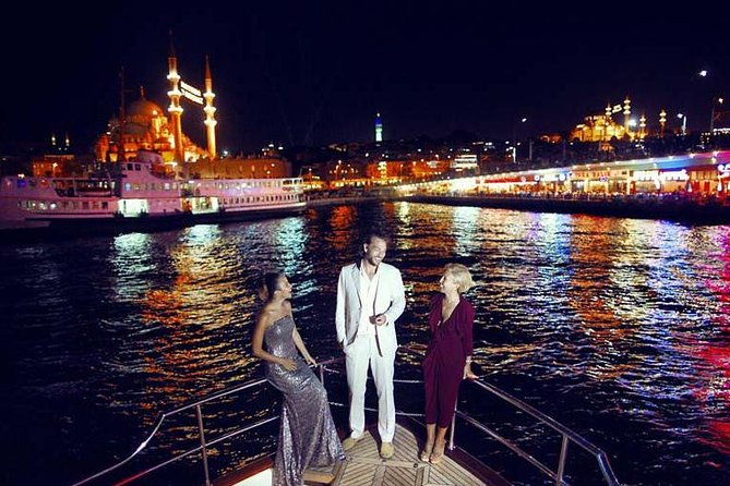 Stage Front Bosphorus Dinner Cruise with Pickup & Drinks included - The Route and Stops: Bosphorus II Bridge and Beylerbeyi Palace