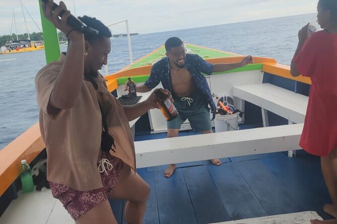 Sunset Booze Cruise in Negril - Safety and Crew: Captain + Lifeguard Is a Good Sign