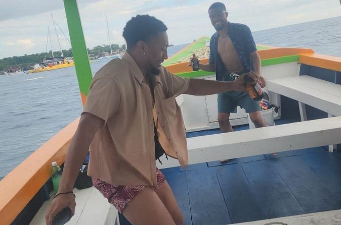 Sunset Booze Cruise in Negril - My Practical Packing List for This Cruise