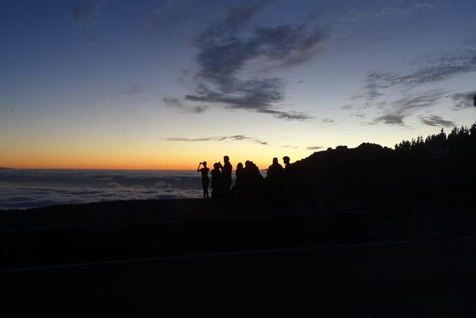 TEIDE NIGHT, Stargazing Bus Tour, Meal & Drinks included! - The sea-of-clouds sunset: when it becomes a highlight