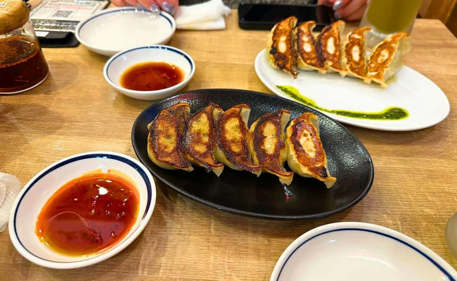 Tokyo: Locals´ Secret Food Tour // Eat like a Japanese - Chicken Soba Ramen Finish: The Broth Details That Make It Worth Waiting For
