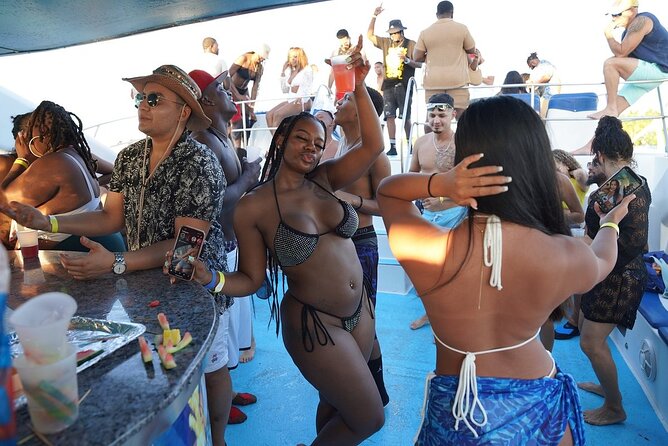 Tropical Punta Cana Booze Cruise – Snorkel, Sandbar & Party Vibes - Stop 3 at the Natural Pool: Sandbar Walking Time and Chill Water