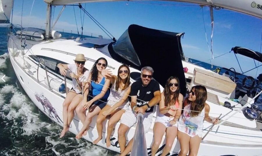 Valencia: Sunset trip in a boat with drinks included - Price and value: what $59 includes and why it’s not just a bargain