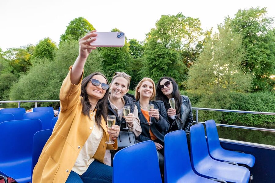 York: 60-Minute 'Happy Hour' Cruise For All Ages - Sailing From King’s Staith: The Easy One-Hour Plan
